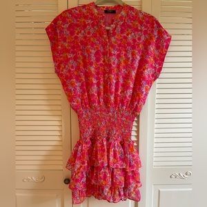 Cute throw on dress, small